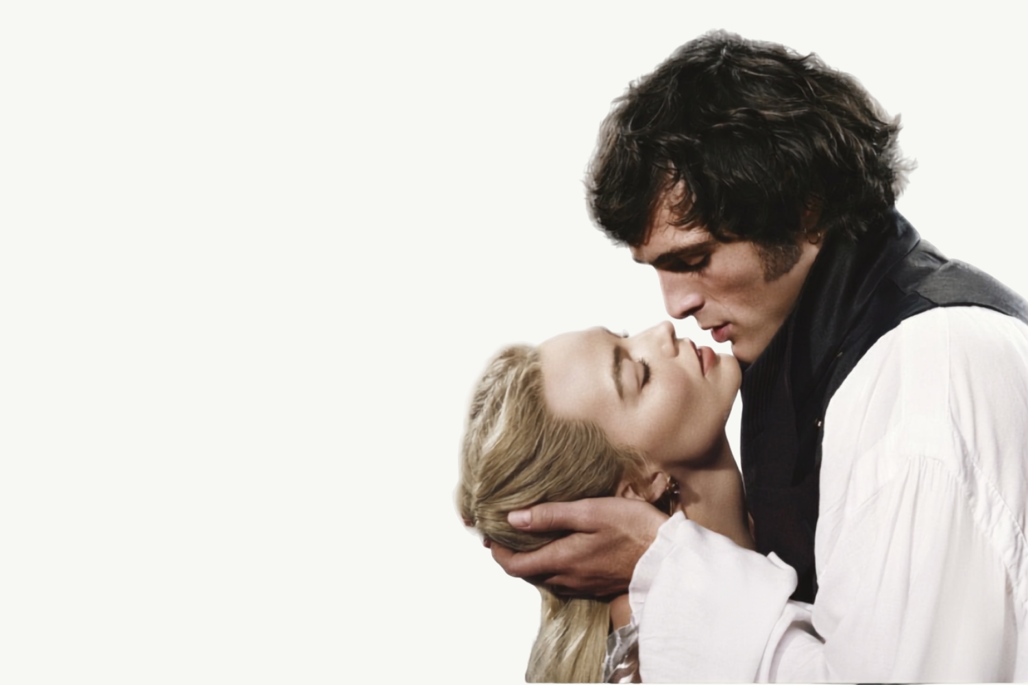 i due protagonisti in un sensuale abbraccio