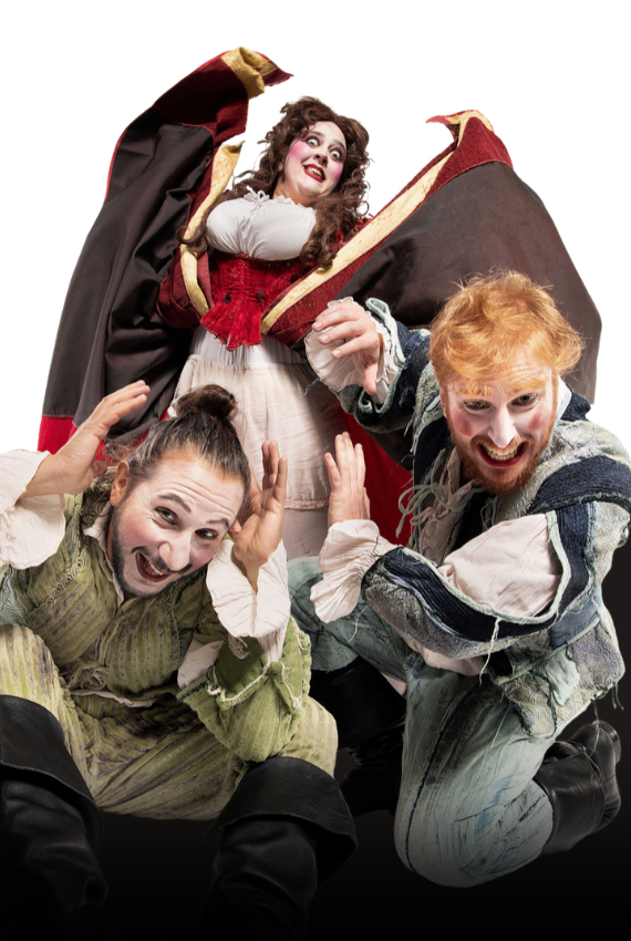 i protagonisti con i costumi di scena